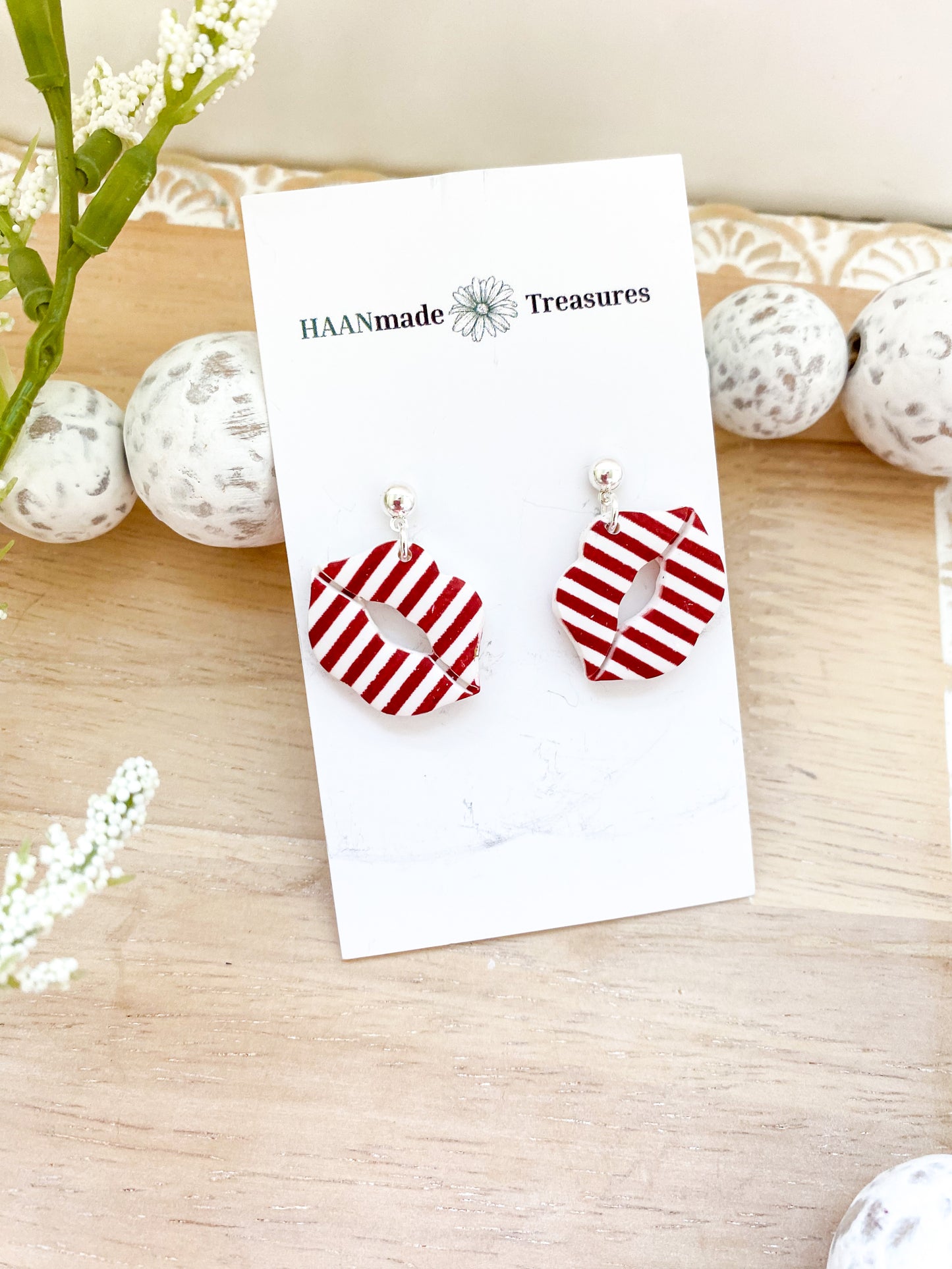 Red & White Candy Stripe Lips