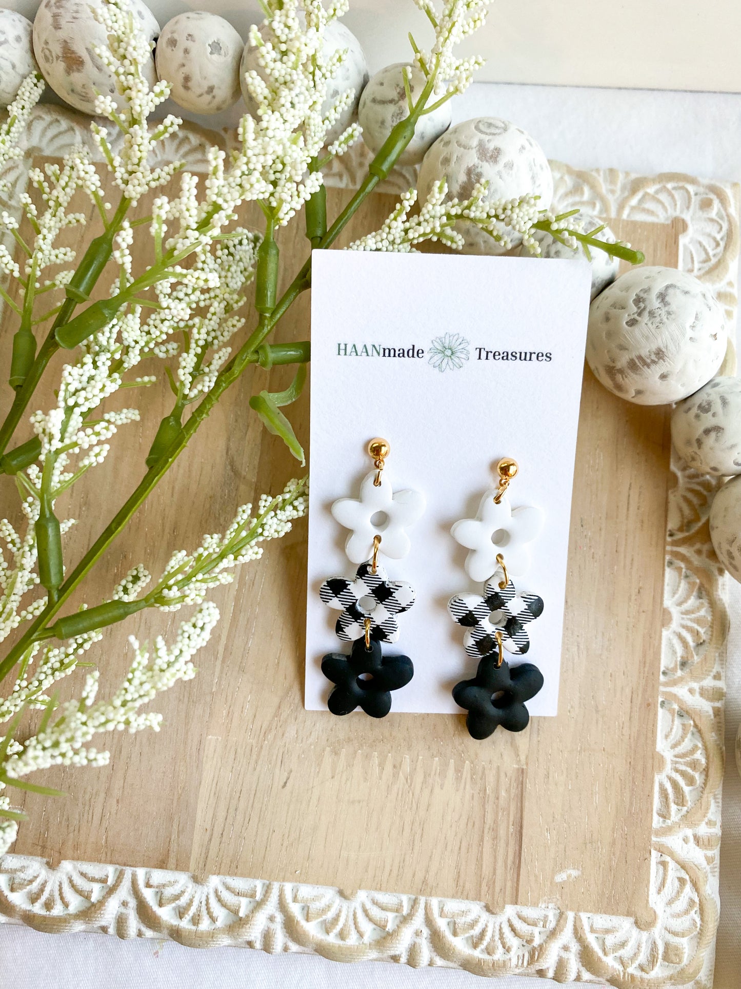 Black & White Checkered Flowers