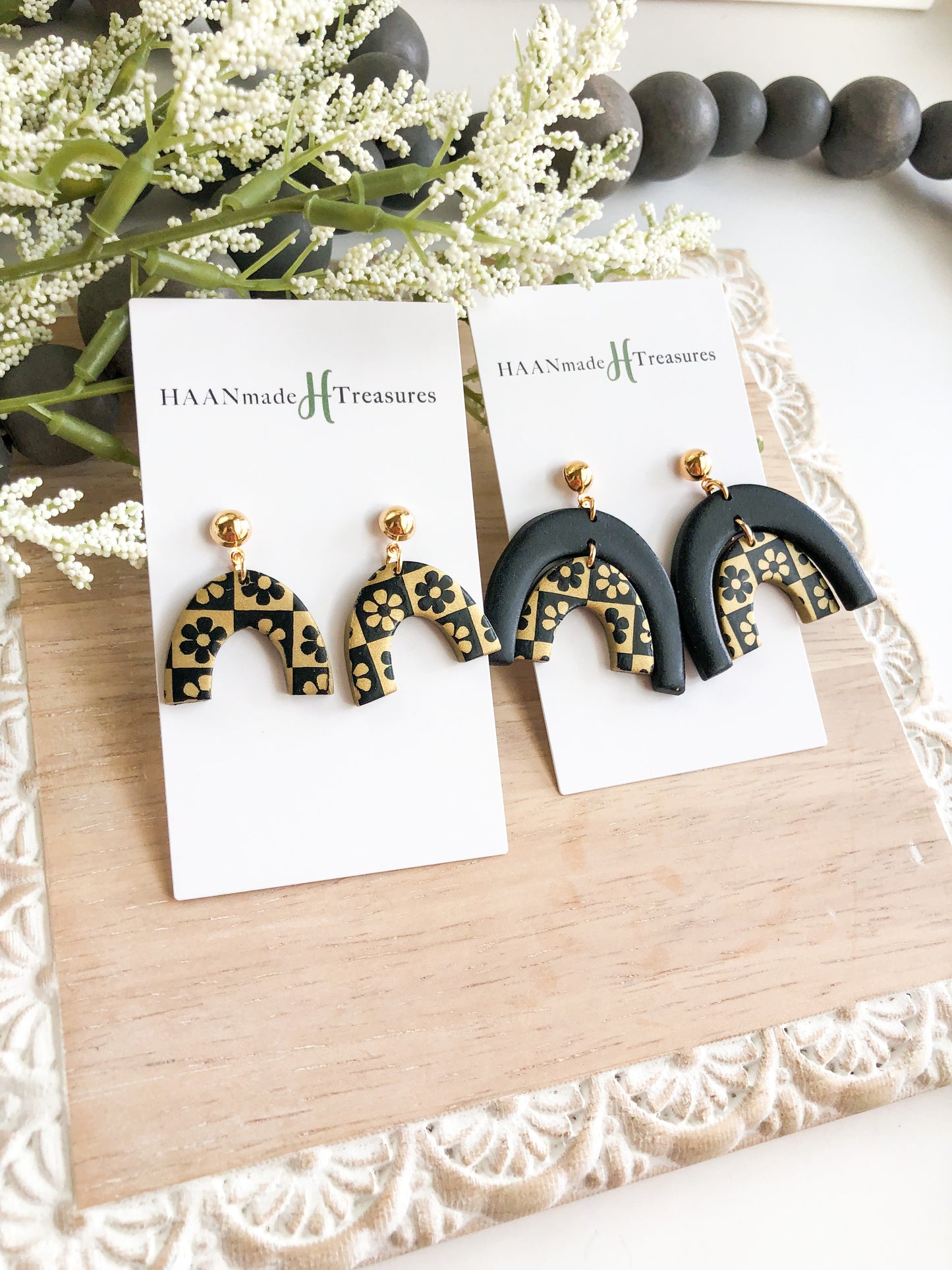 Black & Gold Flower Checkers