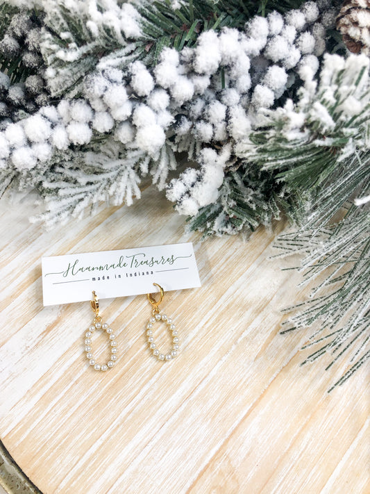 Pearl Oval Small Dangles