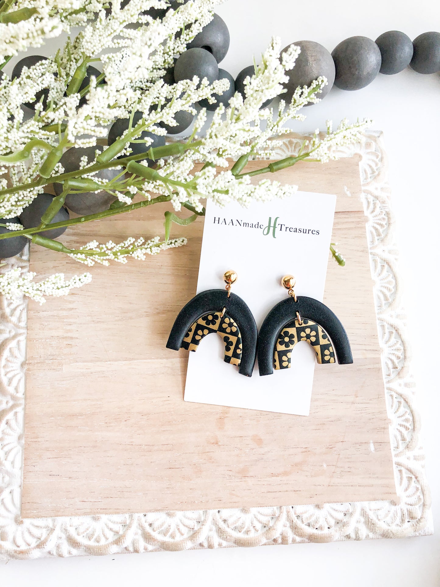 Black & Gold Flower Checkers