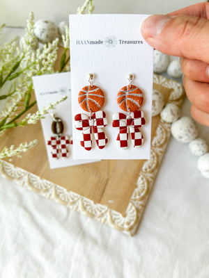 Open image in slideshow, Crimson &amp; White Bow Earrings
