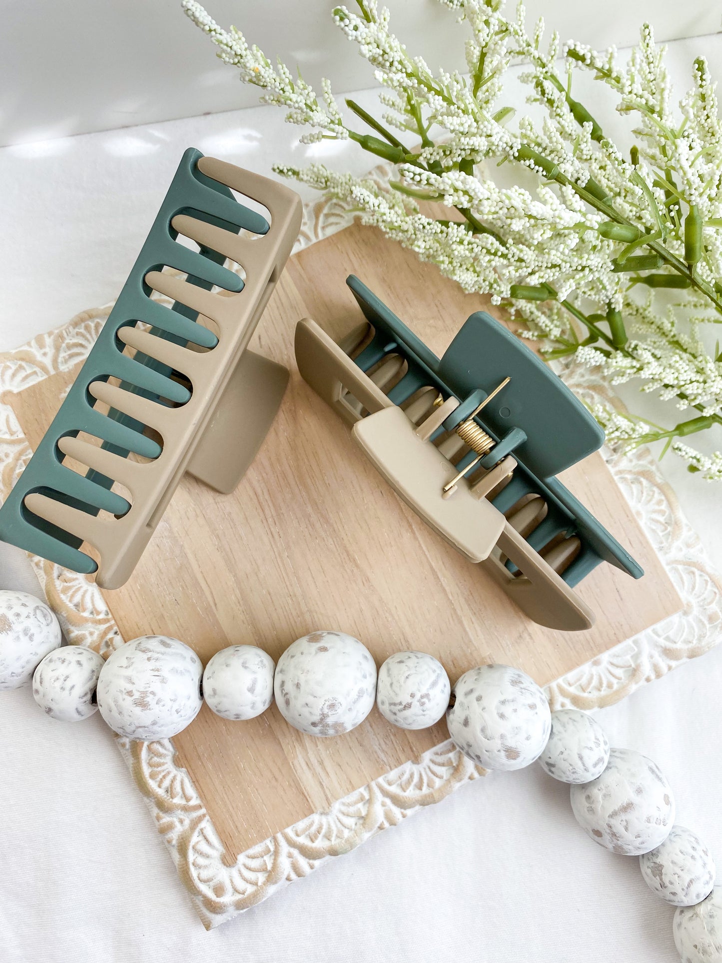 Two-Toned Claw Clips