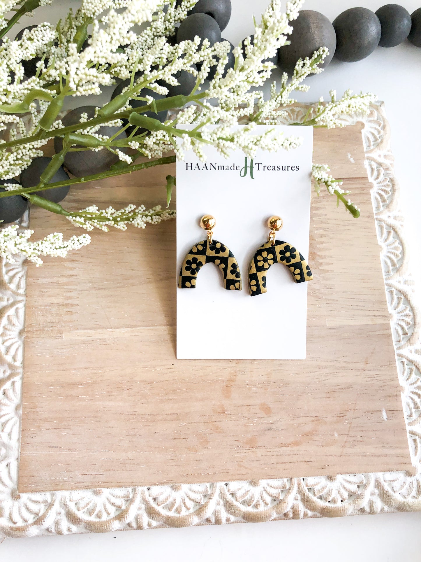 Black & Gold Flower Checkers